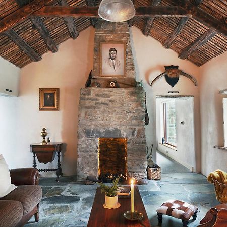 Secluded Thatched Cottage, Near Beaches & Hill Walking Rashenny 外观 照片