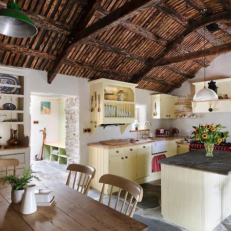 Secluded Thatched Cottage, Near Beaches & Hill Walking Rashenny 外观 照片