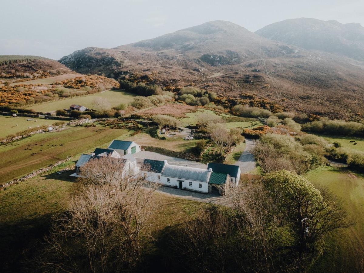Secluded Thatched Cottage, Near Beaches & Hill Walking Rashenny 外观 照片